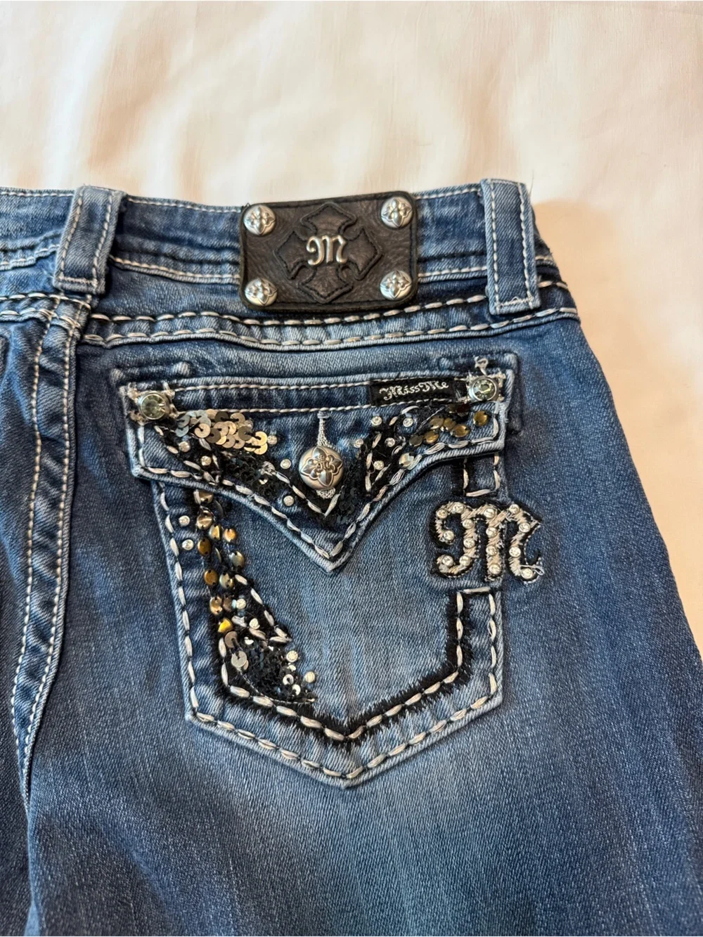 Miss Me Easy Boot Jeans 27 Low Rise Medium Wash Embellished Flap Pockets